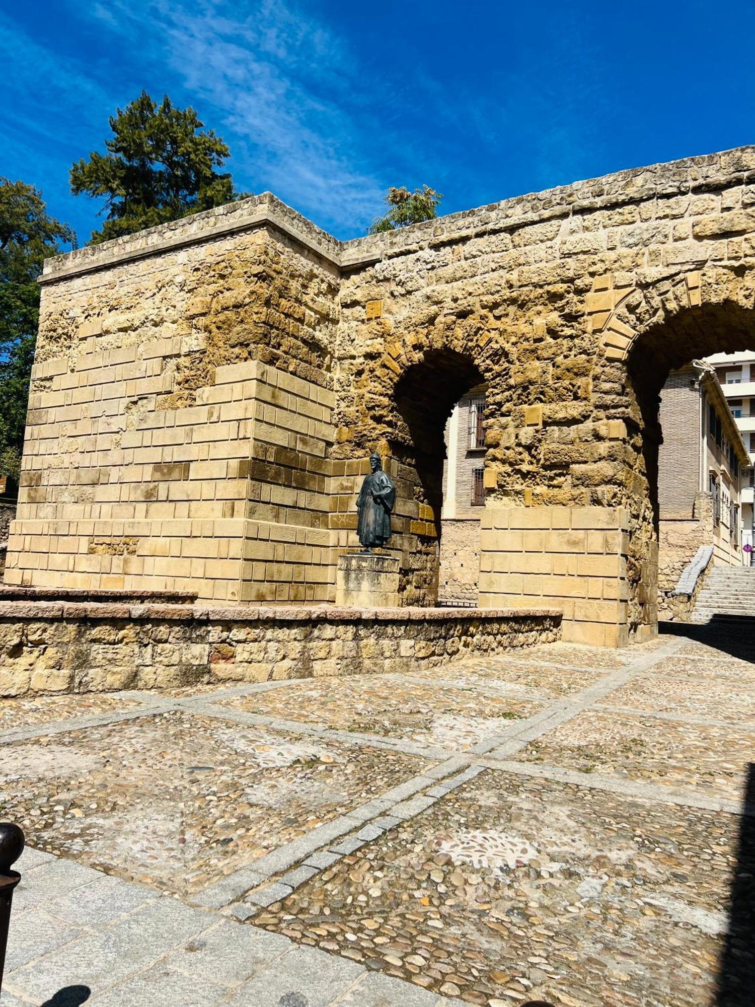 Apartamento La Muralla Cordoba Luaran gambar